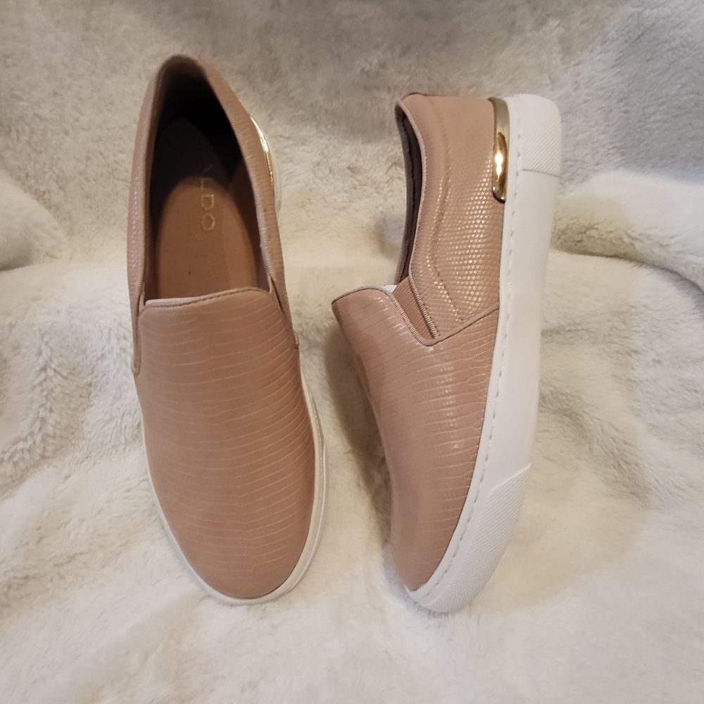 Aldo women's sneakers size 7